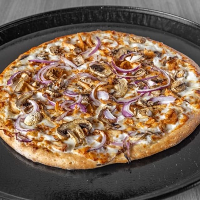 Ranch Chicken Pizza (18" Giganti (16 Slices)).