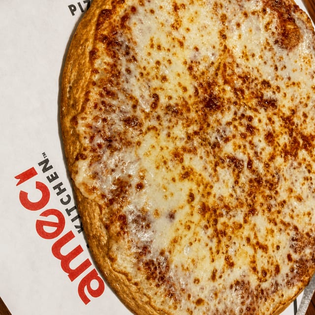 Cheese Pizza (18" Giganti (16 Slices)).